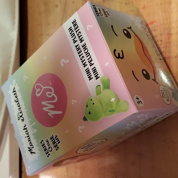 Moriah Elizabeth Cathy Mini Mystery Plush - Picture 7 of 9